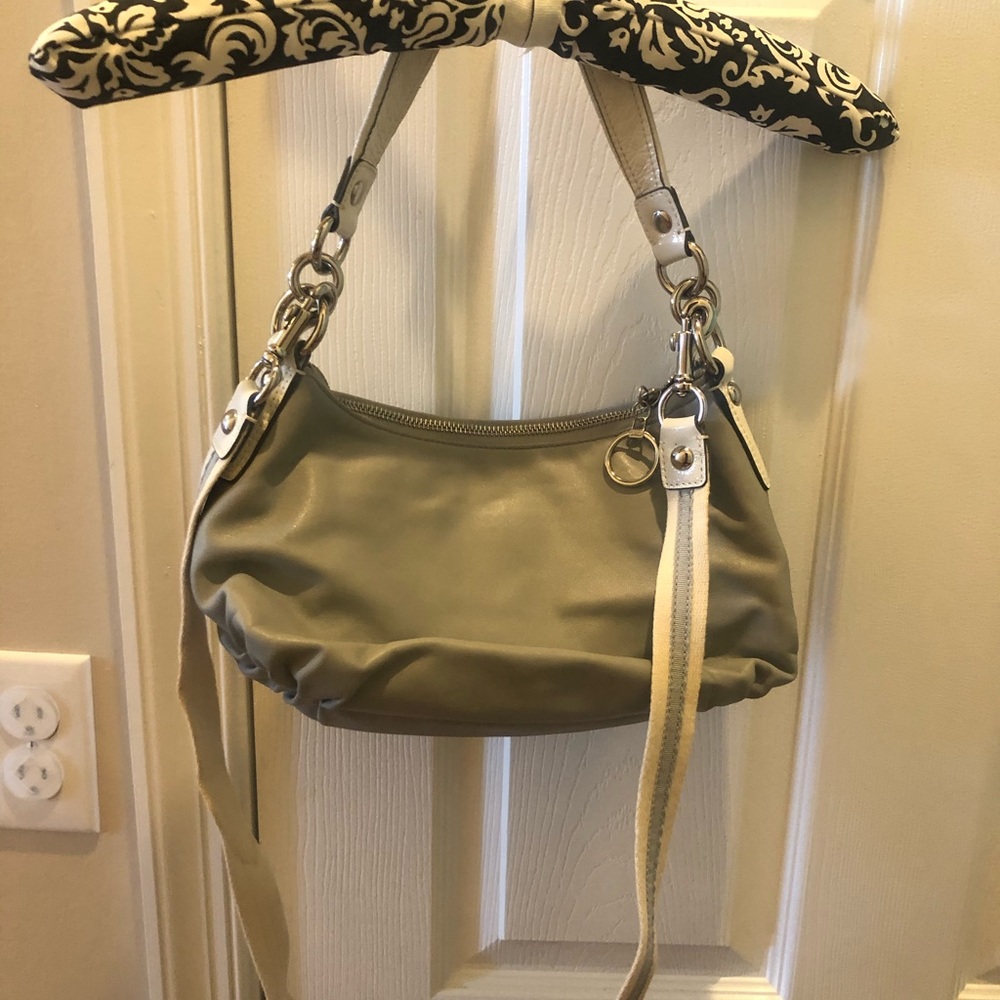 Coach Handbag - Picture 4 of 9
